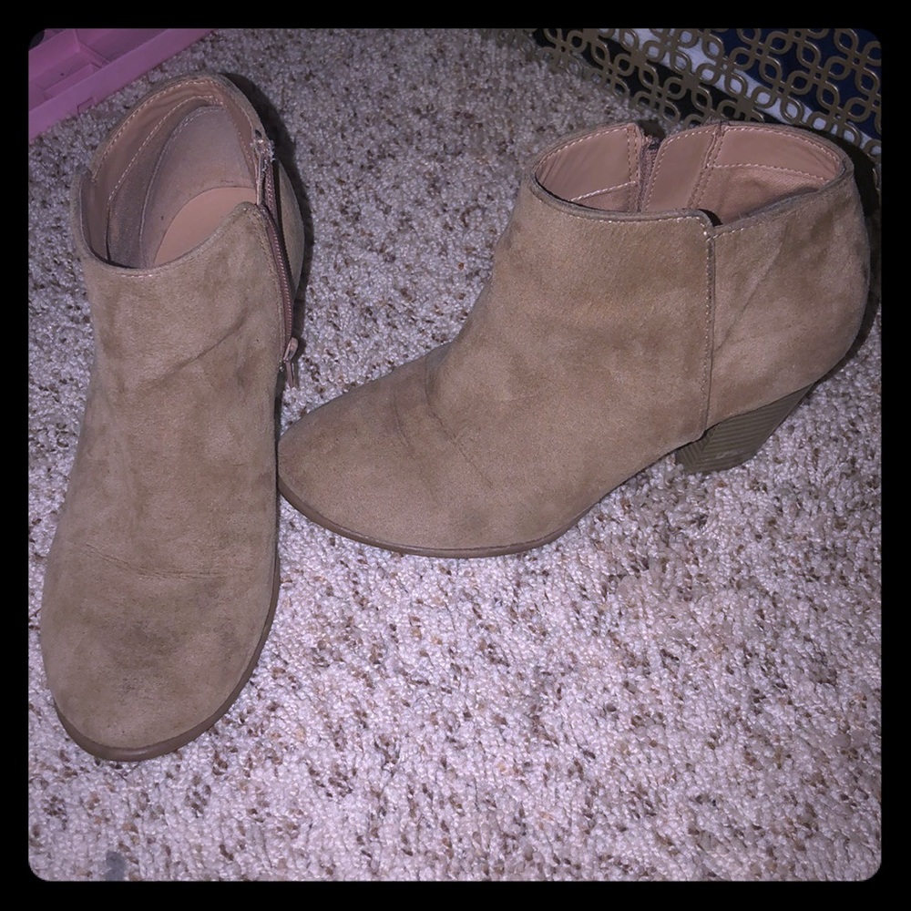 ankle boots